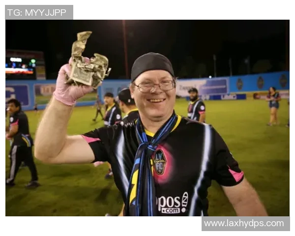 奇葩足球明星撒钱风波背后的故事与影响解析